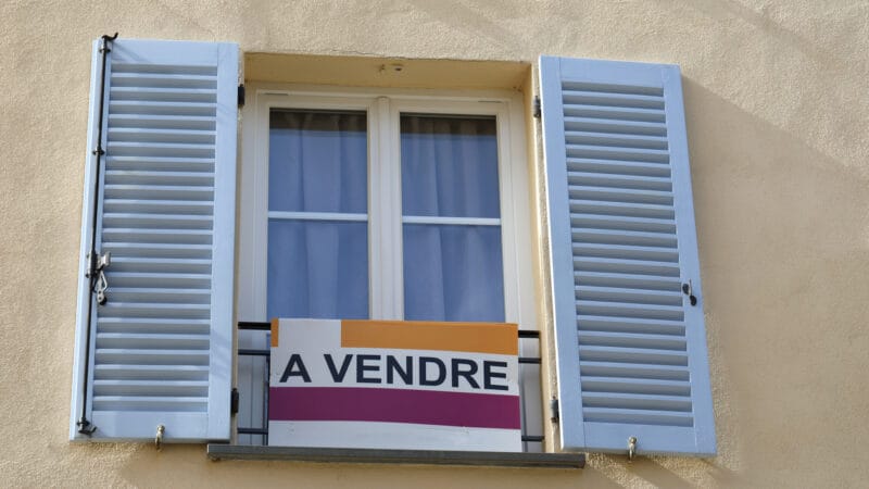 3 conseils pour maximiser la visibilité de vos panneaux immobiliers