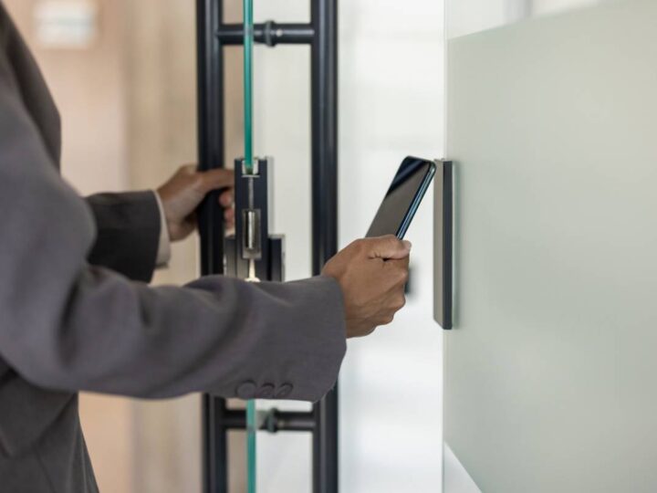 Contrôle d’accès en entreprise : 3 clés pour sélectionner la solution idéale